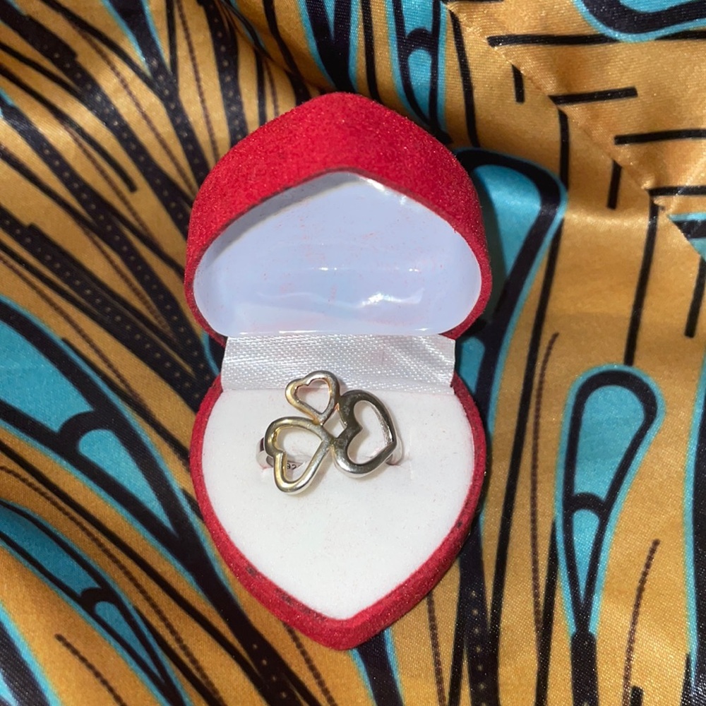 3 heart ring